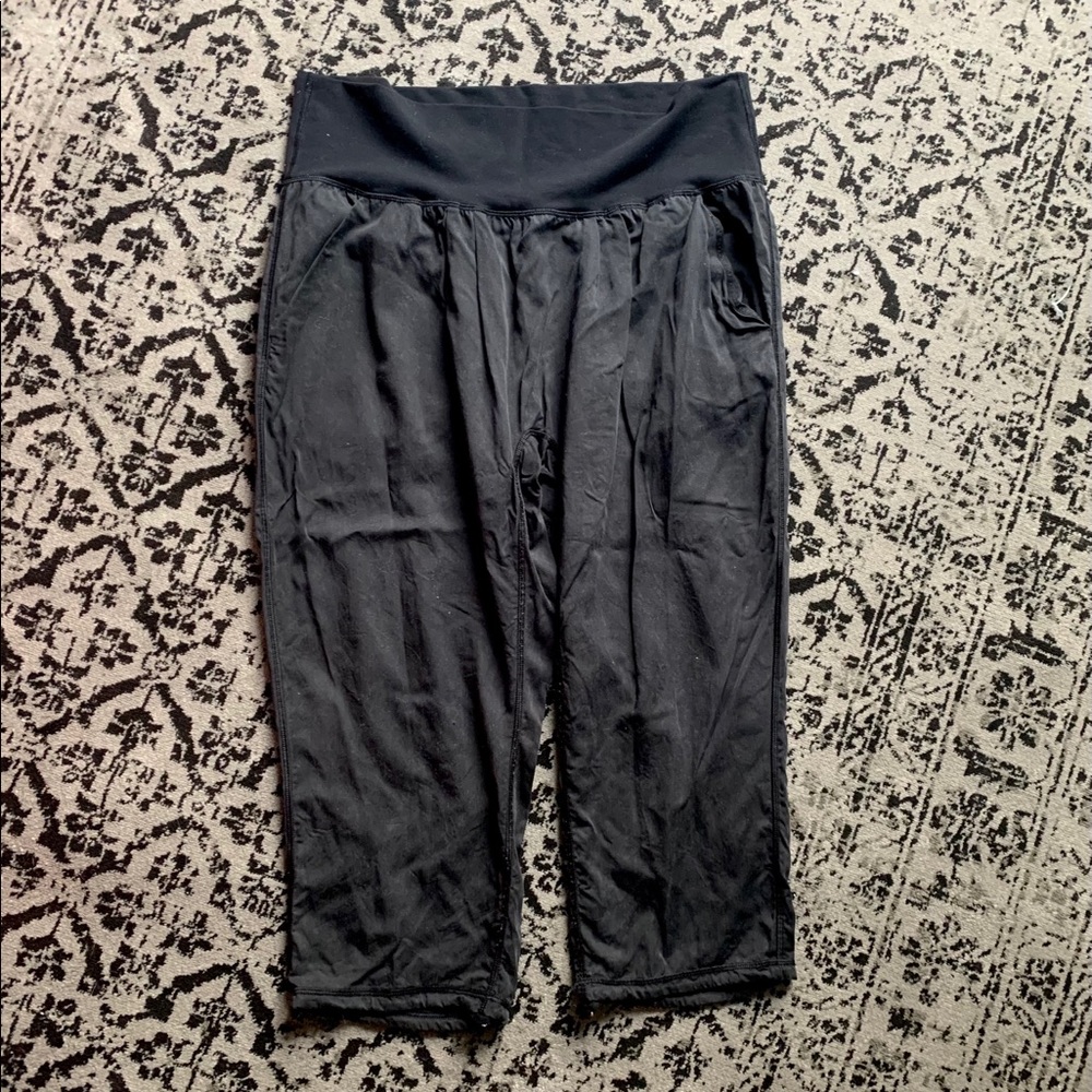Lululemon Post Power Crop